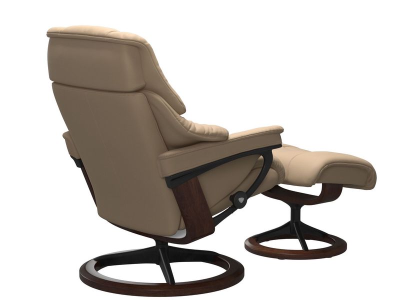 Stressless Reno (M) Signature Chair with Footstool 