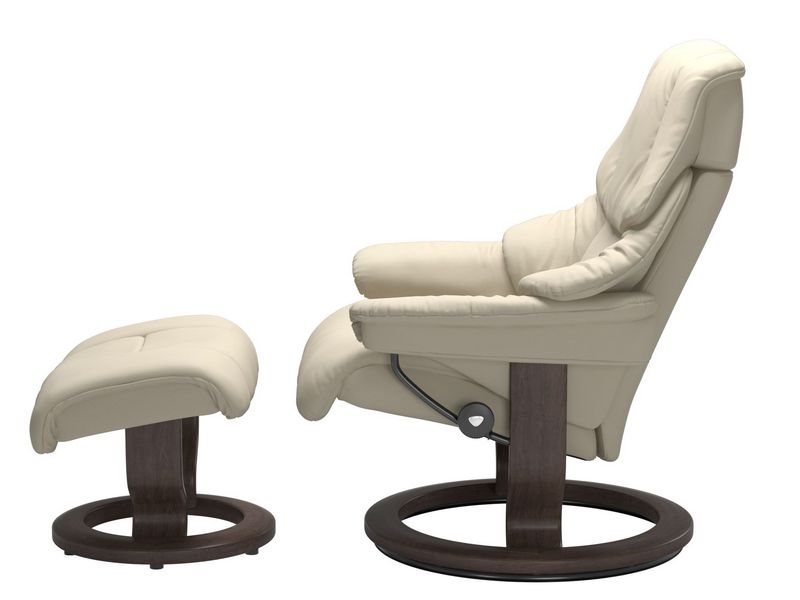 Stressless Reno (M) Classic Chair with Footstool 
