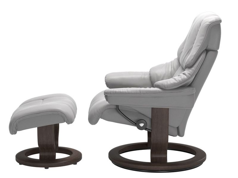 Stressless Reno (M) Classic Chair with Footstool 
