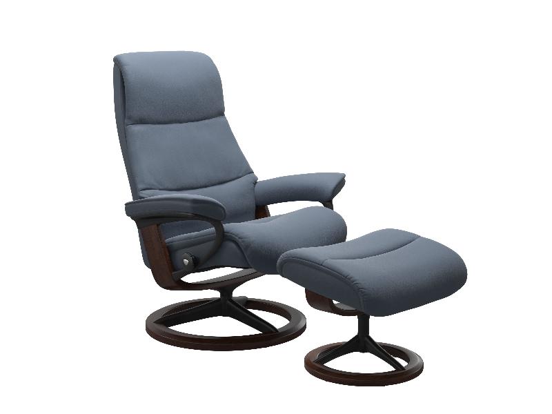 Stressless View (M) Signature Chair with Footstool 