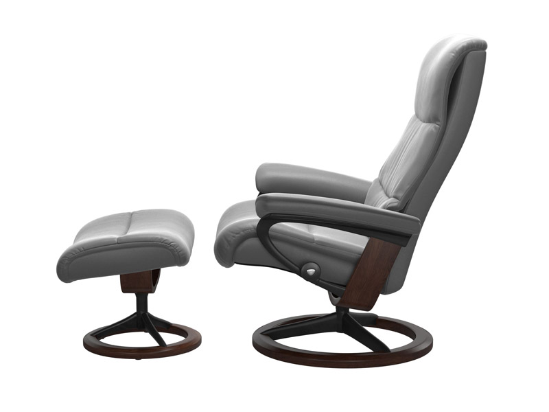 Stressless View (M) Signature Chair with Footstool 