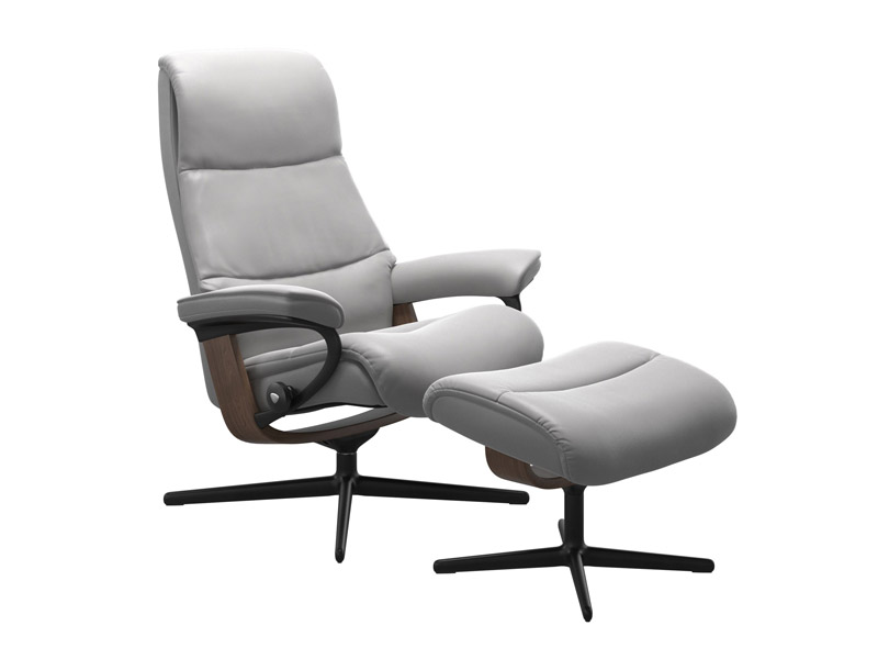 Stressless View (M) Cross Chair with Ottoman 