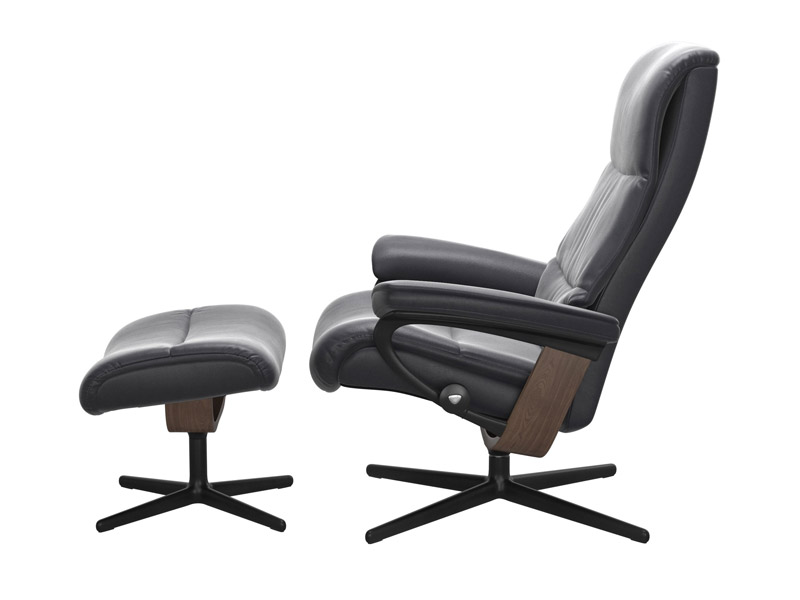 Stressless View (M) Cross Chair with Ottoman 