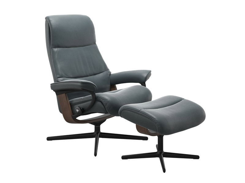 Stressless View (M) Cross Chair with Ottoman 