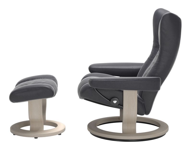 Stressless Wing (M) Classic Chair with Footstool 