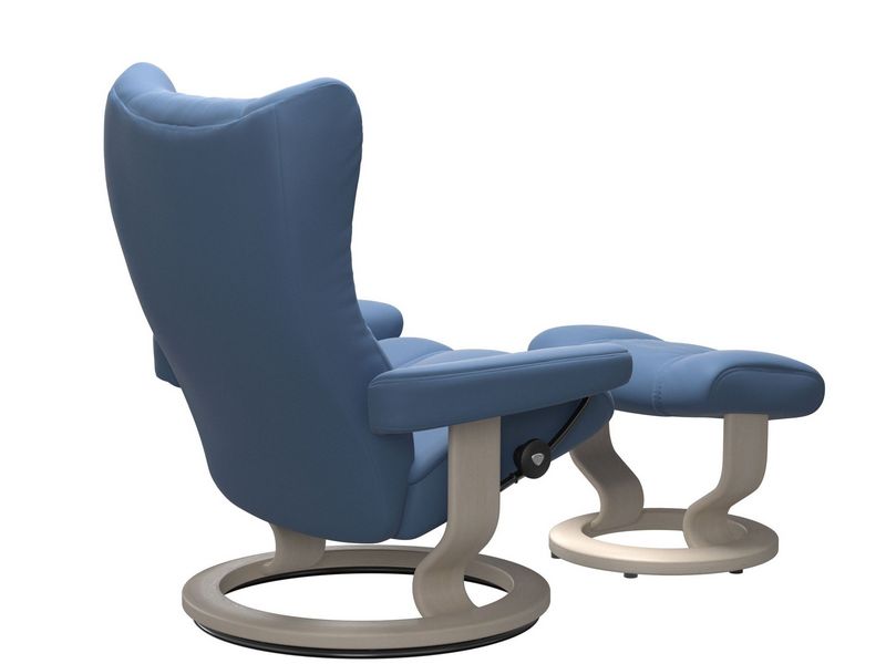 Stressless Wing (M) Classic Chair with Footstool 