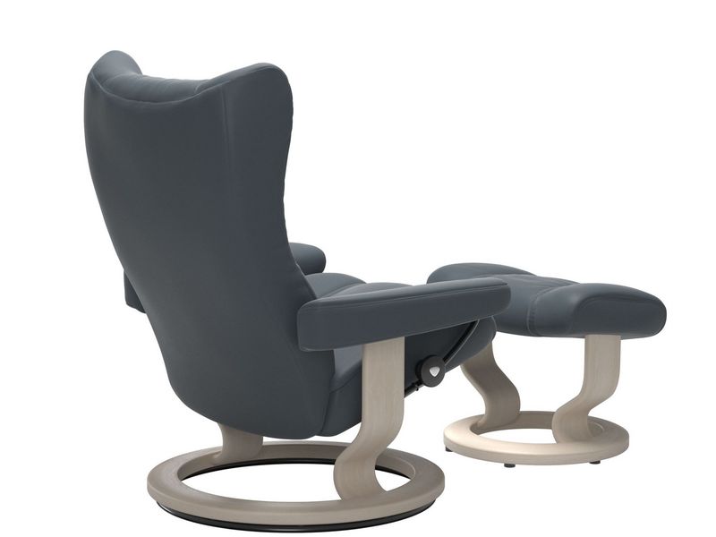 Stressless Wing (M) Classic Chair with Footstool 
