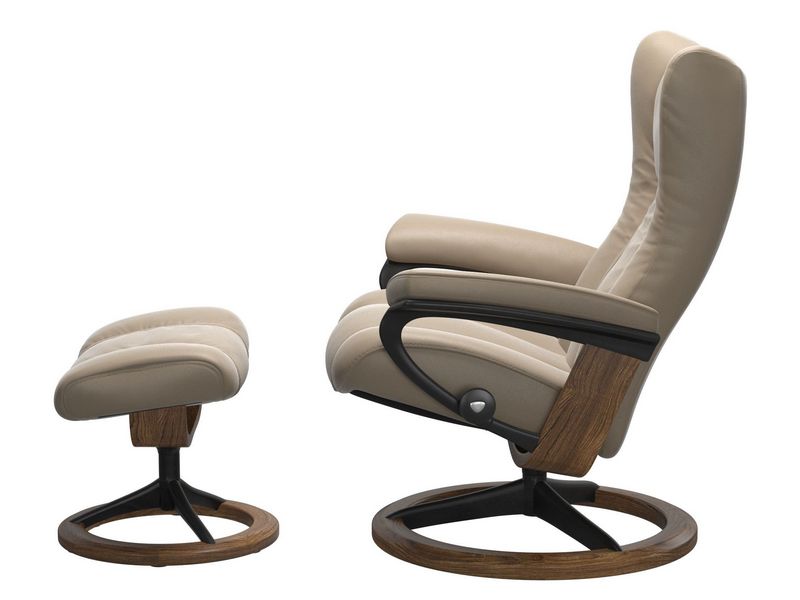 Stressless Wing (M) Signature Chair with Footstool 
