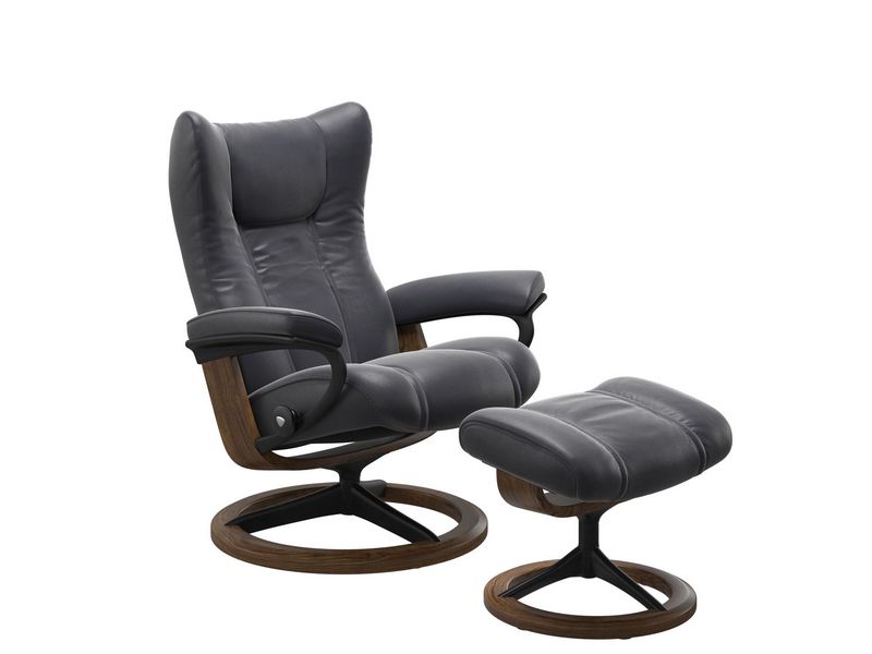 Stressless Wing (M) Signature Chair with Footstool 