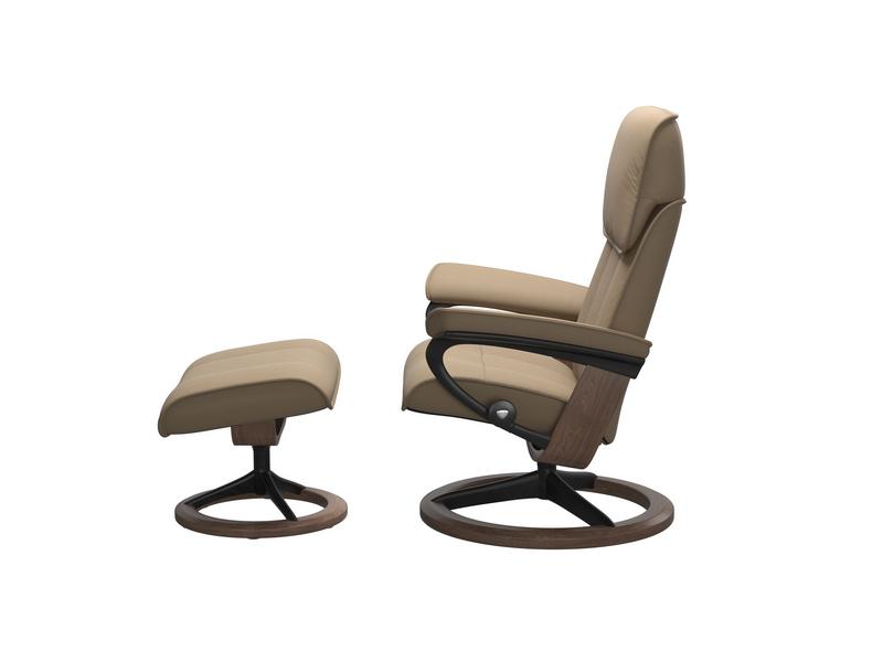 Stressless Admiral (M) Signature Chair with Footstool 
