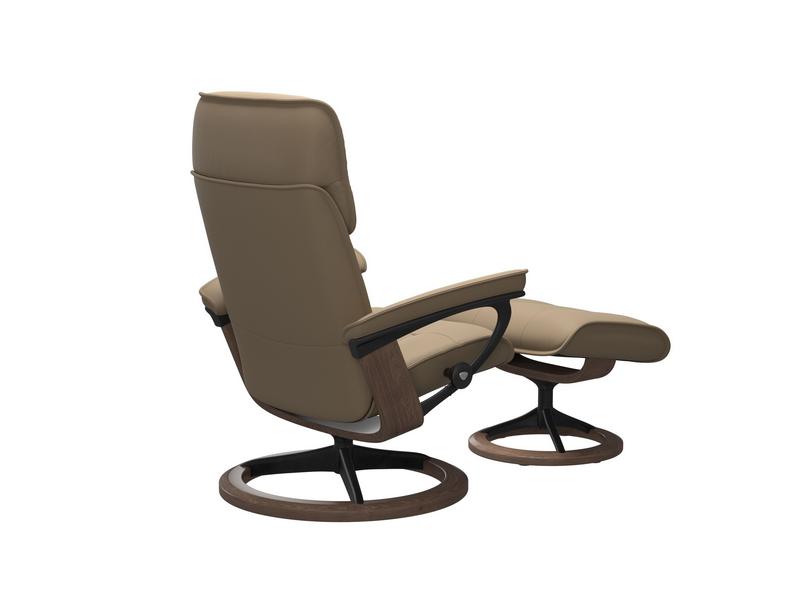 Stressless Admiral (M) Signature Chair with Footstool 
