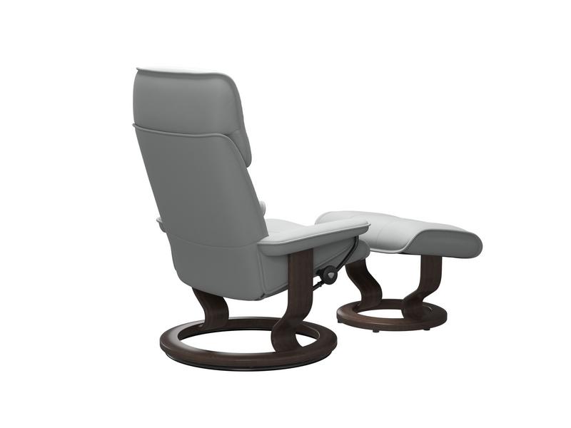 Stressless Admiral (M) Classic Chair with Footstool 