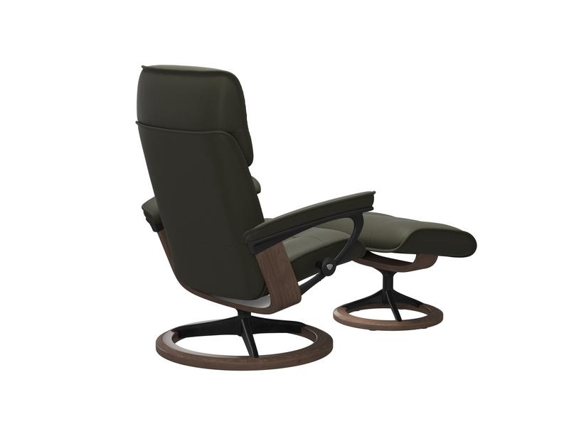 Stressless Admiral (M) Signature Chair with Footstool 