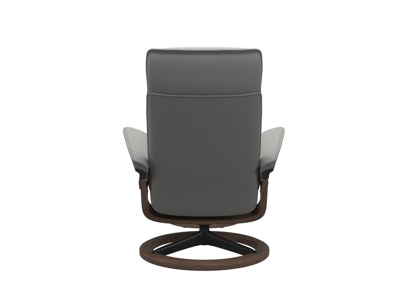 Stressless Admiral (M) Signature Chair with Footstool 