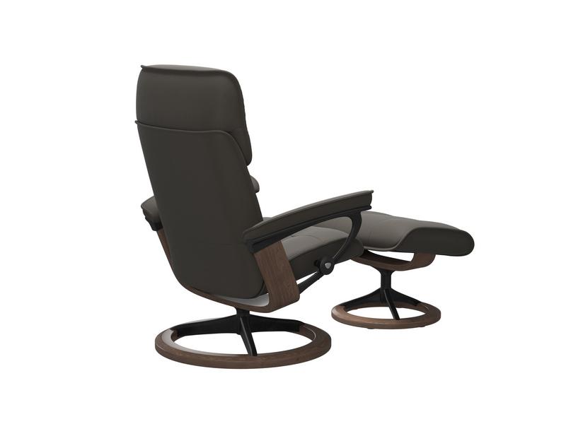 Stressless Admiral (M) Signature Chair with Footstool 