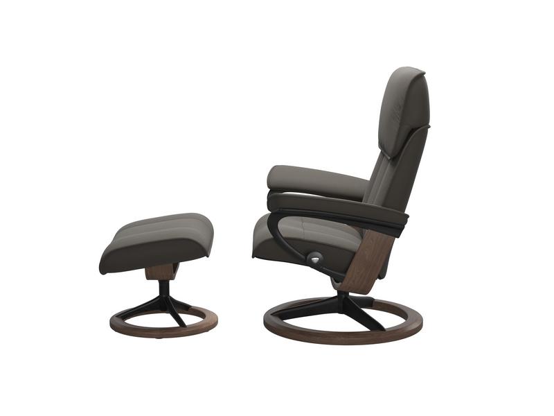 Stressless Admiral (M) Signature Chair with Footstool 