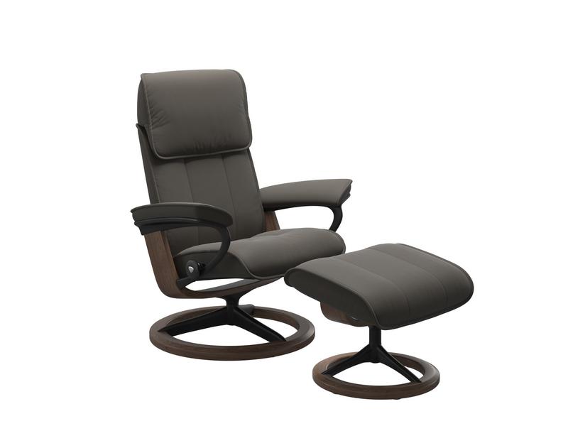 Stressless Admiral (M) Signature Chair with Footstool 