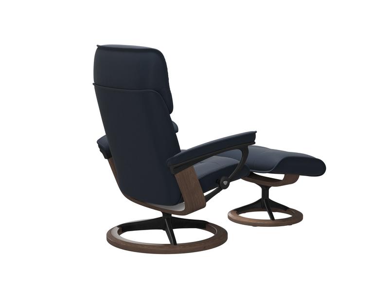 Stressless Admiral (M) Signature Chair with Footstool 