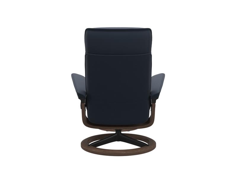 Stressless Admiral (M) Signature Chair with Footstool 