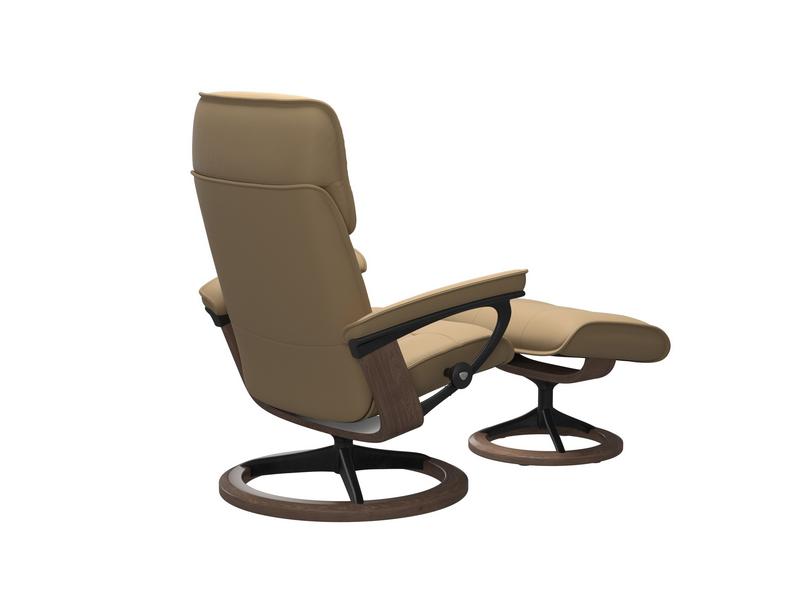 Stressless Admiral (M) Signature Chair with Footstool 