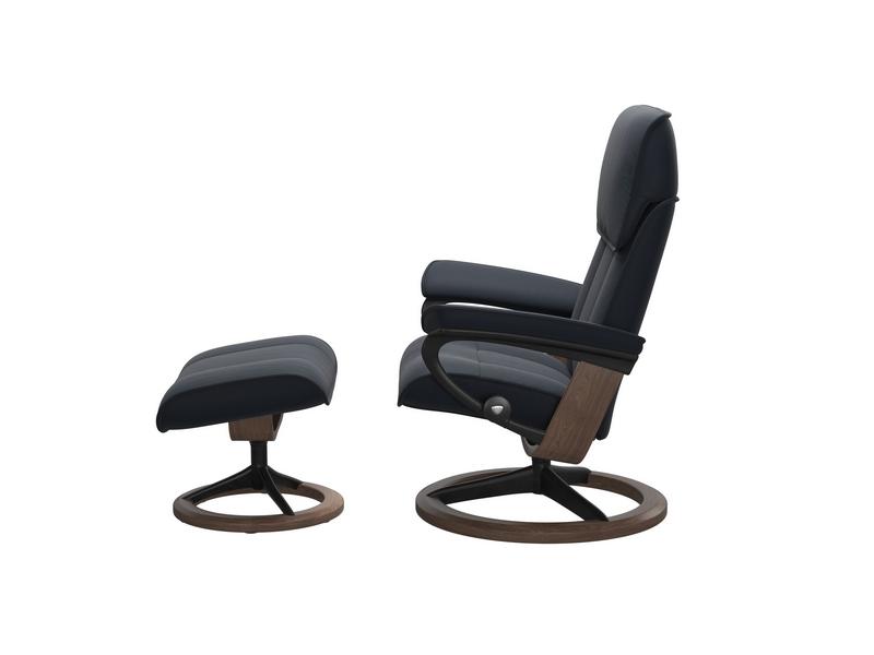 Stressless Admiral (M) Signature Chair with Footstool 