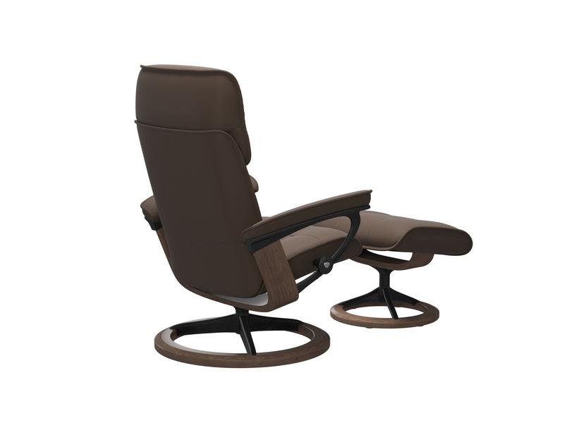 Stressless Admiral (M) Signature Chair with Footstool 