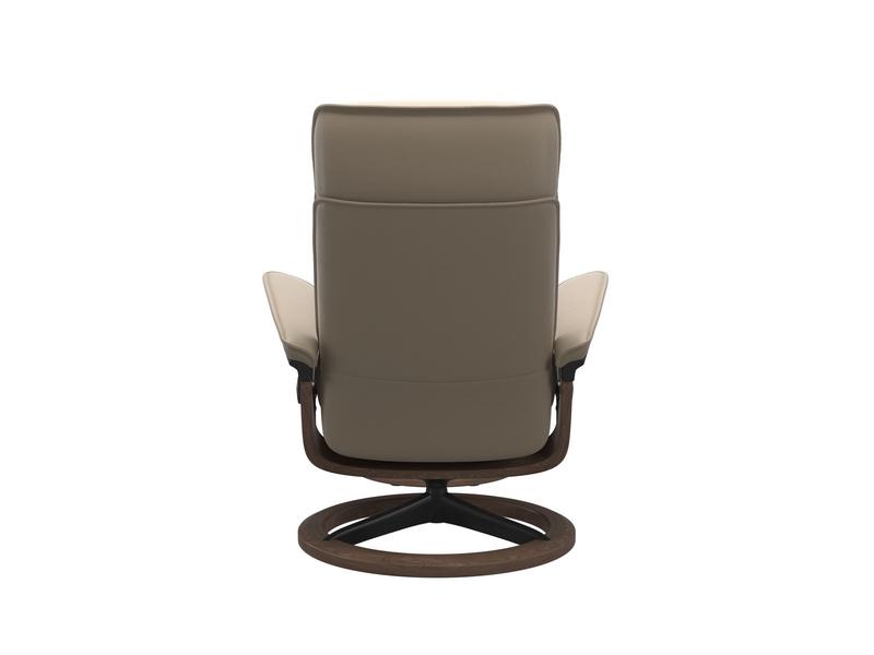 Stressless Admiral (M) Signature chair with Footstool 