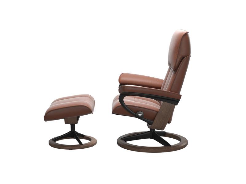 Stressless Admiral (M) Signature chair with Footstool 