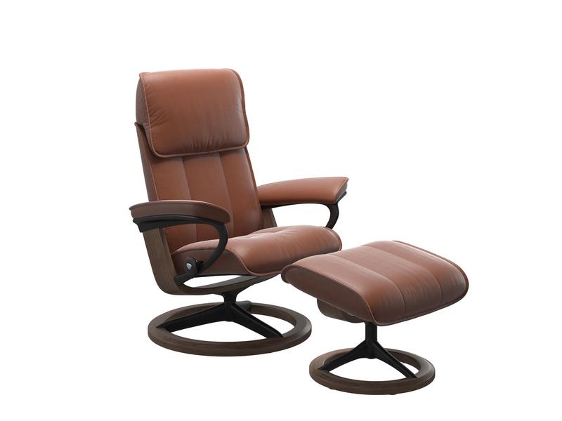 Stressless Admiral (M) Signature chair with Footstool 