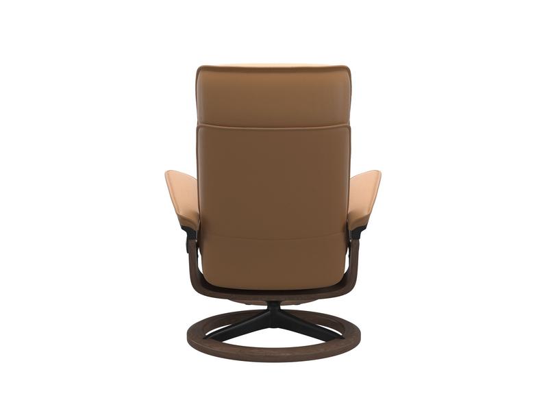 Stressless Admiral (M) Signature chair with Footstool 