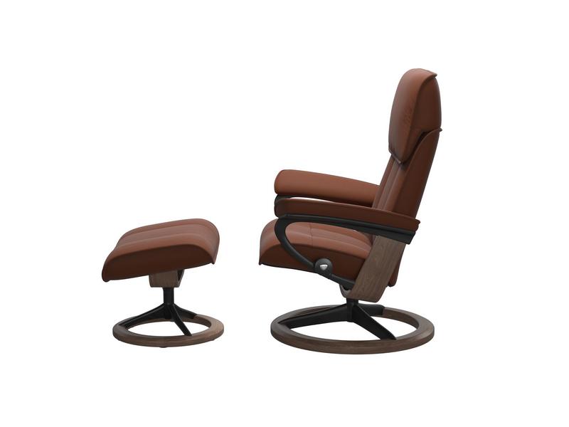Stressless Admiral (M) Signature Chair with Footstool 