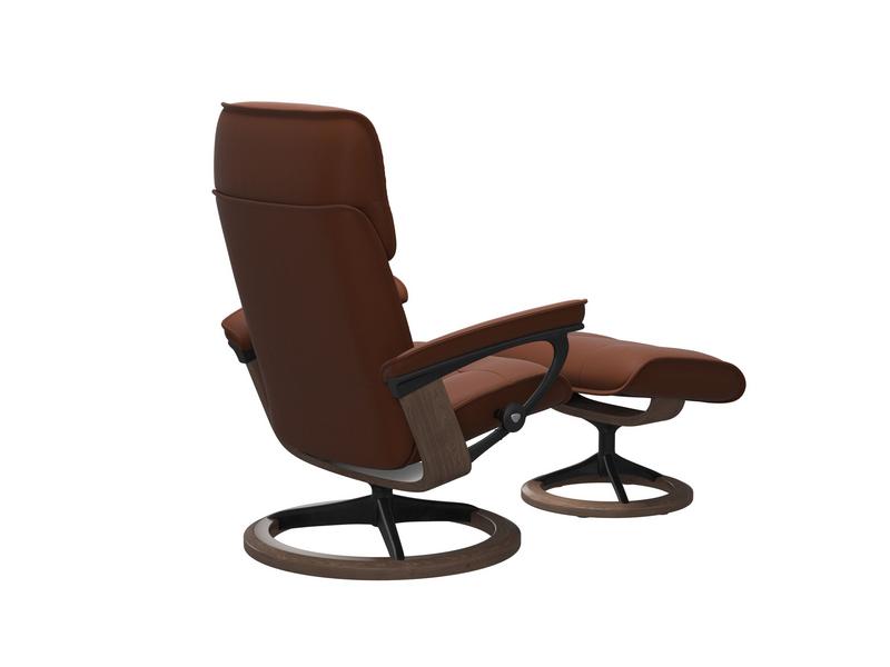 Stressless Admiral (M) Signature Chair with Footstool 