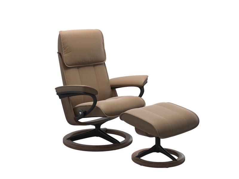 Stressless Admiral (M) Signature Chair with Footstool 