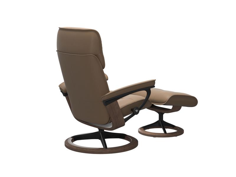 Stressless Admiral (M) Signature Chair with Footstool 