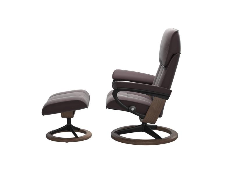 Stressless Admiral (M) Signature Chair with Footstool 