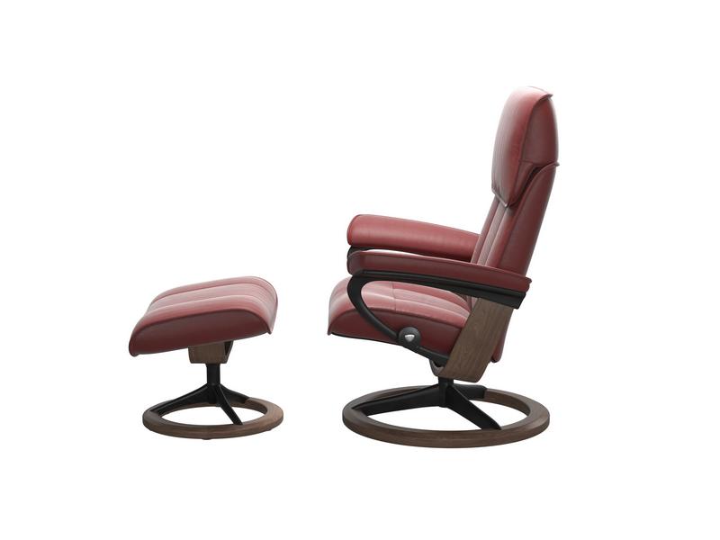Stressless Admiral (M) Signature chair with Footstool 