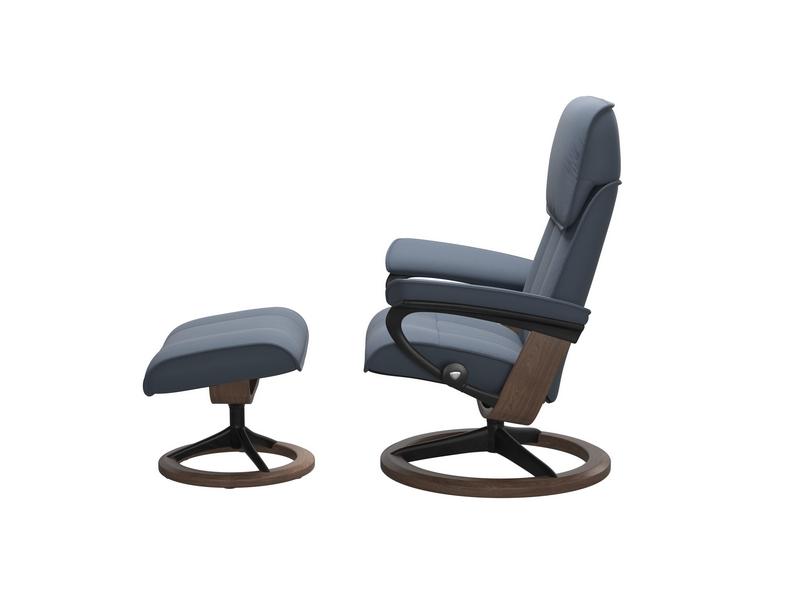 Stressless Admiral (M) Signature Chair with Footstool 