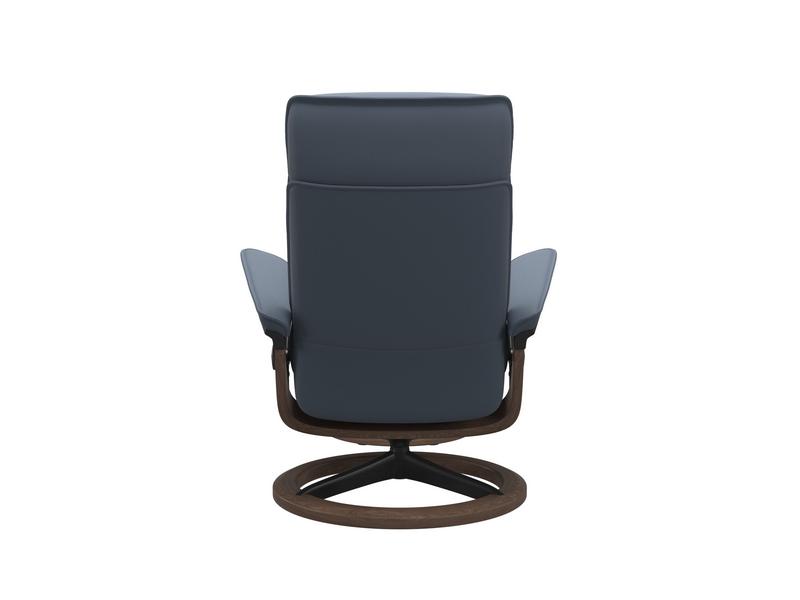 Stressless Admiral (M) Signature Chair with Footstool 