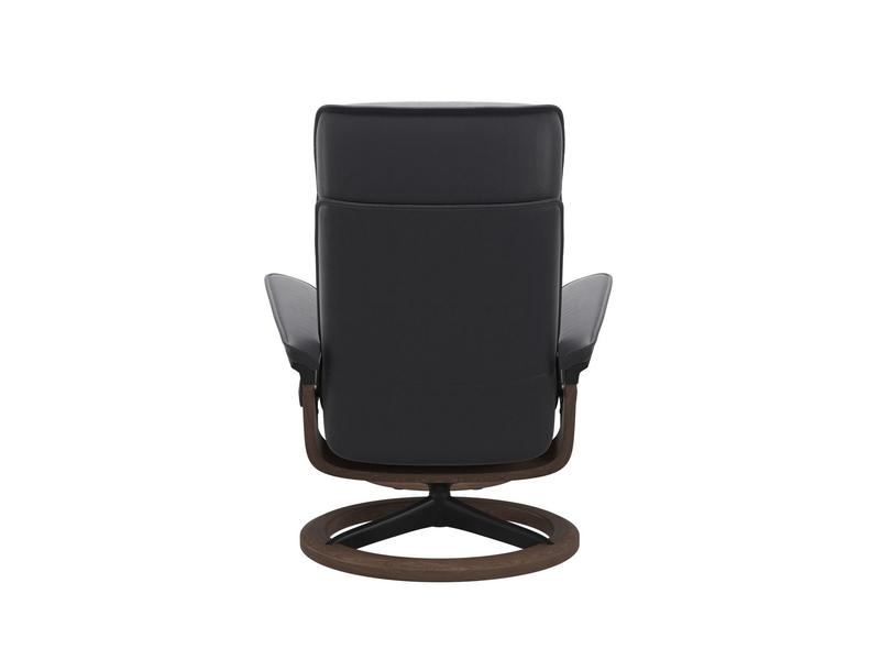 Stressless Admiral (M) Signature chair with Footstool 