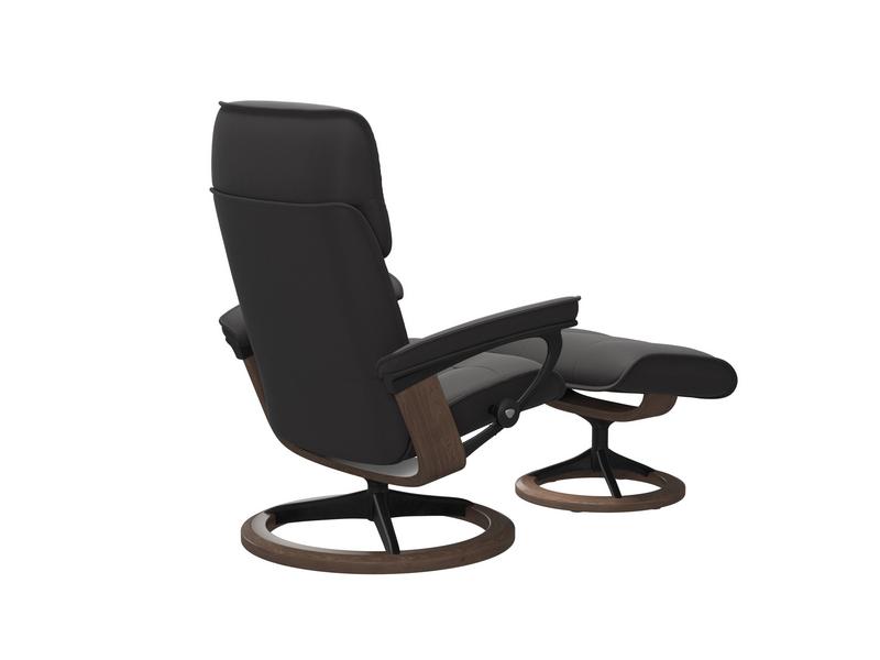 Stressless Admiral (M) Signature Chair with Footstool 