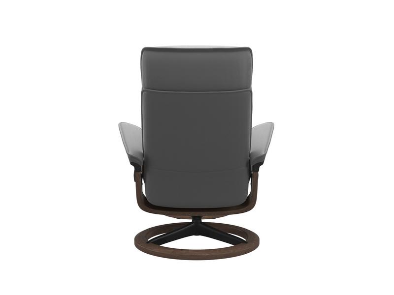 Stressless Admiral (M) Signature chair with Footstool 