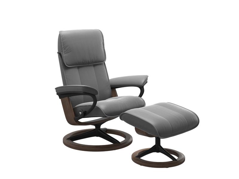 Stressless Admiral (M) Signature chair with Footstool 