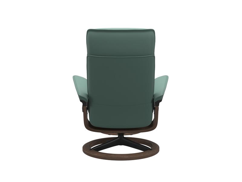 Stressless Admiral (M) Signature Chair with Footstool 
