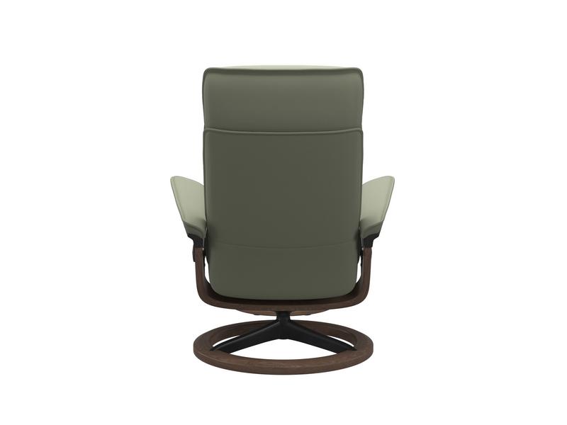 Stressless Admiral (M) Signature Chair with Footstool 