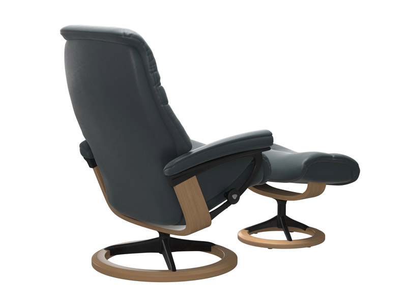 Stressless Sunrise (M) Signature Chair with Footstool 
